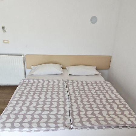 Daisy Apartment Ajdovščina Екстериор снимка